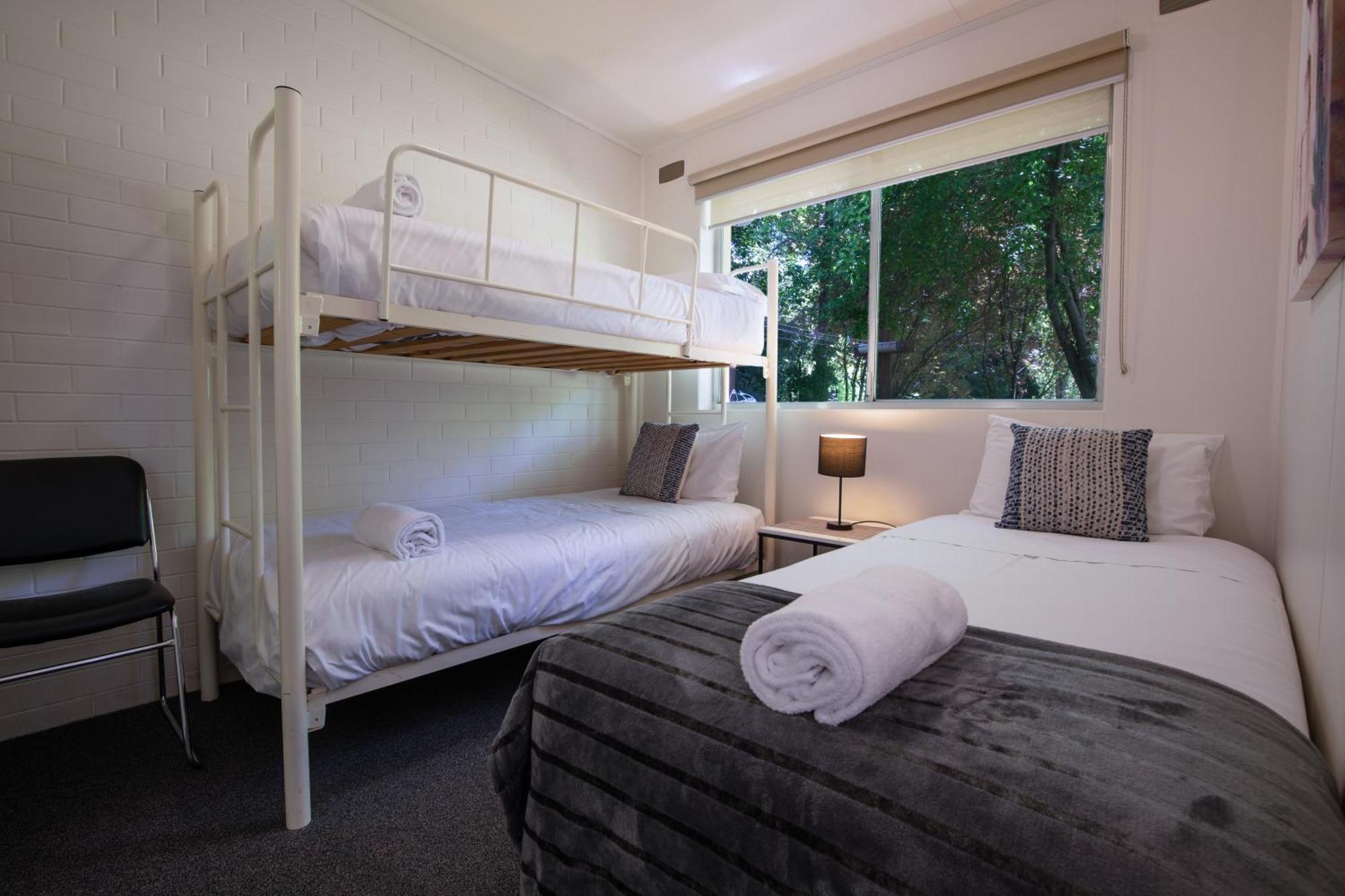 Adina Lodge Holiday Apartments Брайт Номер фото